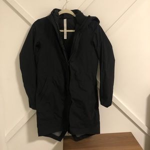 Size 4 Lululemon Rain Rebel Jacket